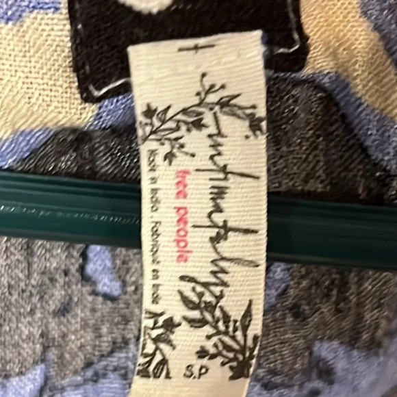 Free people women’s cape/dress Sm viscose lightweight  floral print mini event - Picture 2 of 8